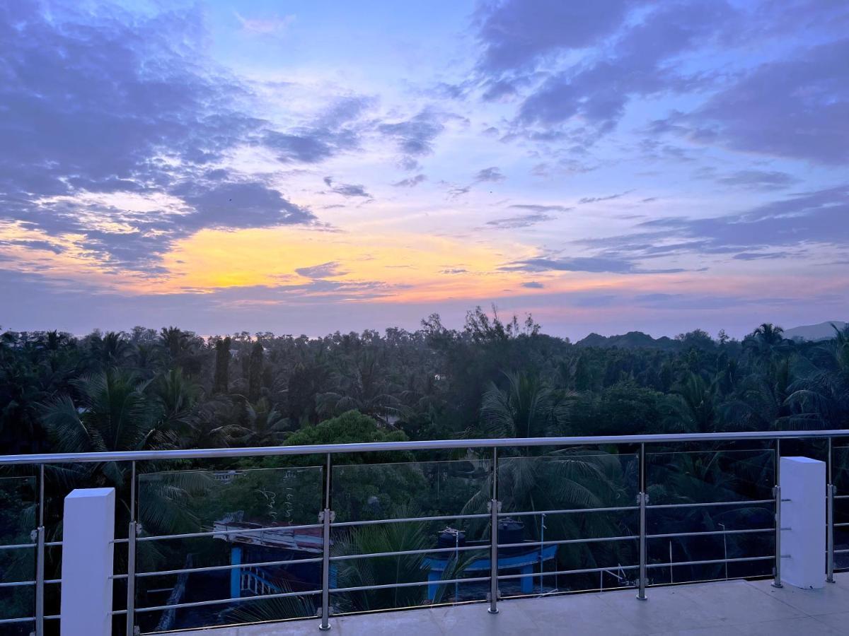 Hotel Martins Crest Patnem Beach Esterno foto