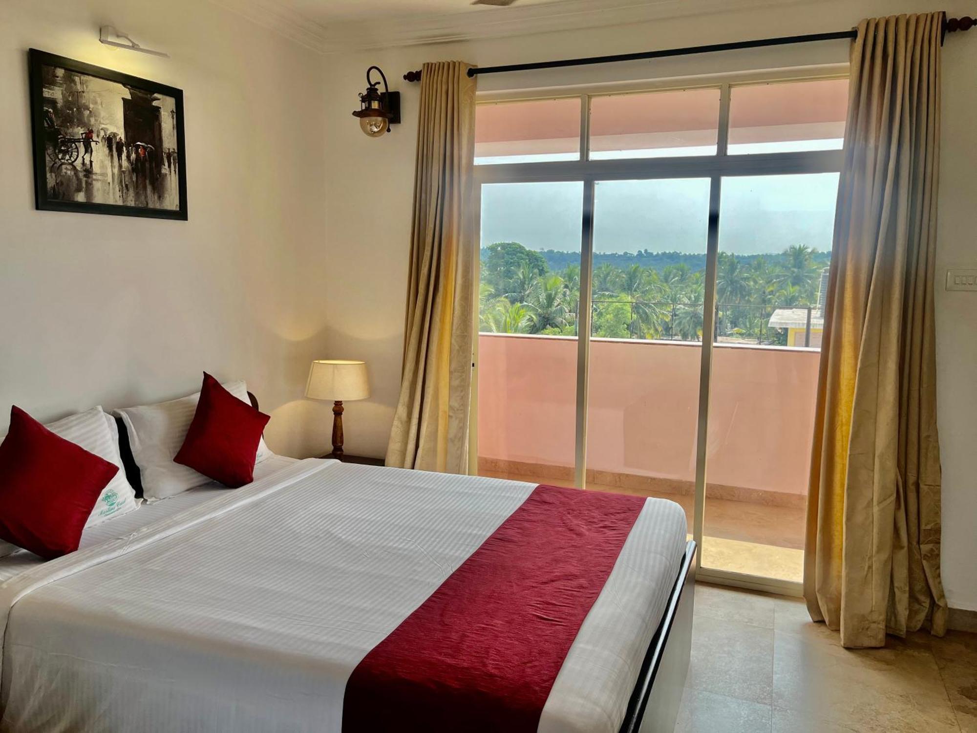 Hotel Martins Crest Patnem Beach Esterno foto