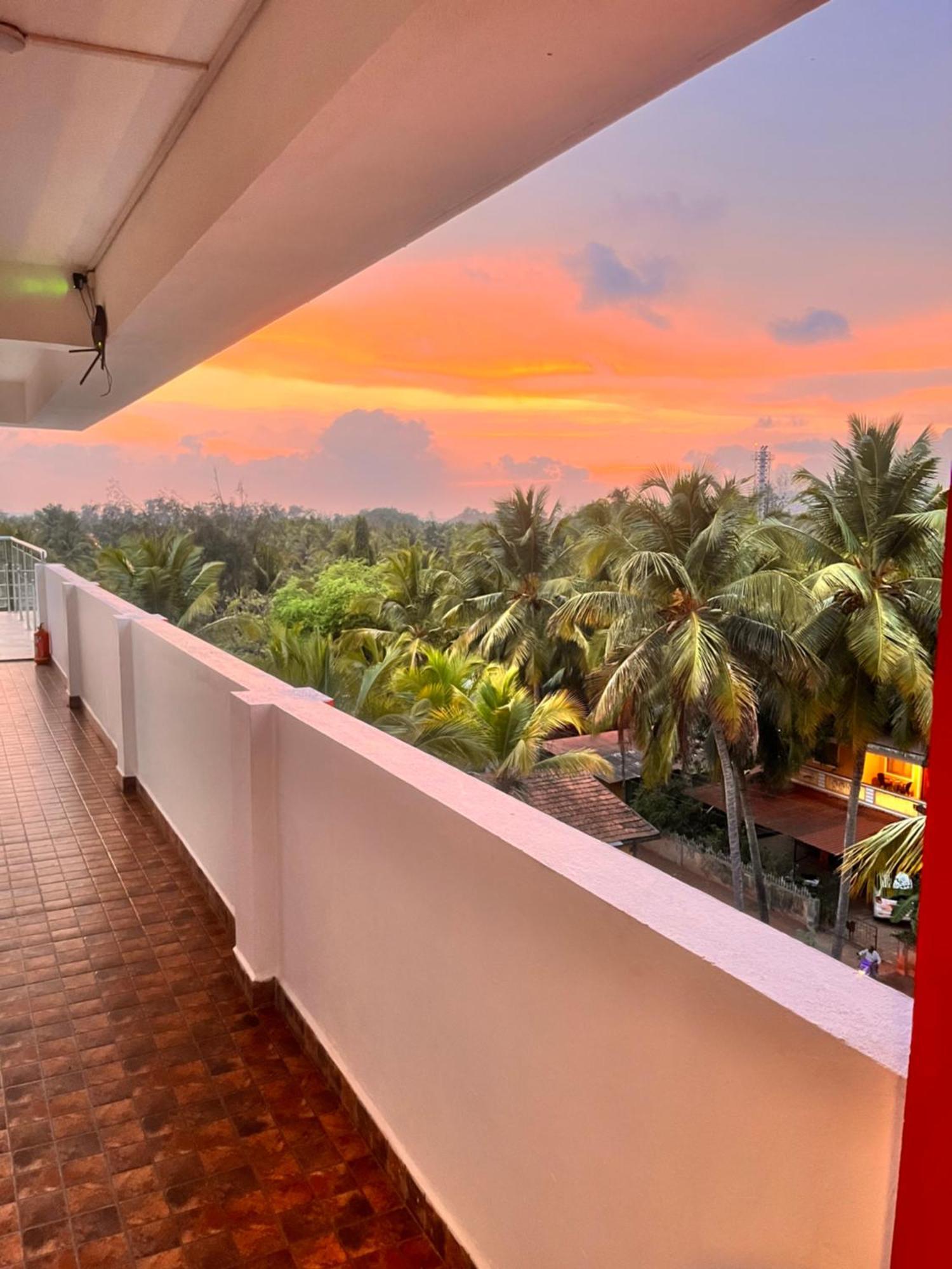 Hotel Martins Crest Patnem Beach Esterno foto
